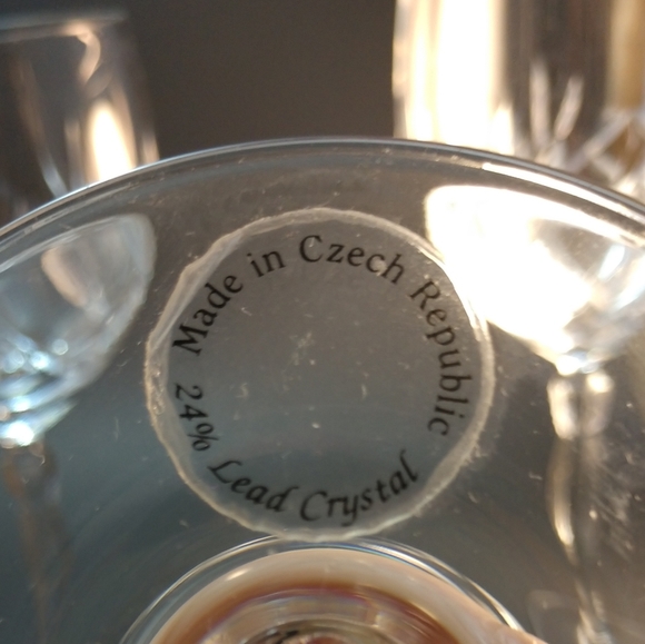 Gorgeous Czech Republic Lead Crystal Wine Glasses Set of 5 - Picture 5 of 5